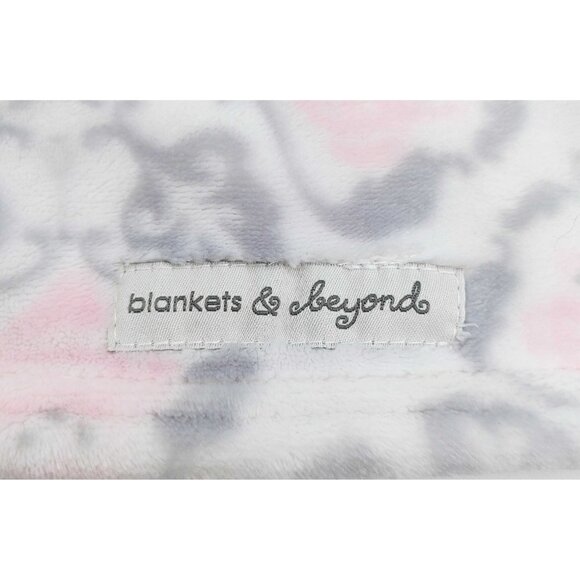 Blankets & Beyond White Gray Lovey Plush Bear Blanket w/All Over Chicks Pattern - Picture 3 of 5